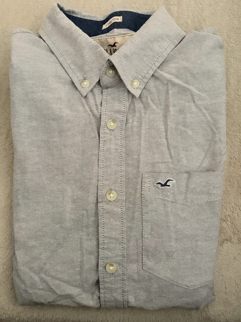 Hollister Men's short sleeve chambray Button-Down Shirt with Navy Logo